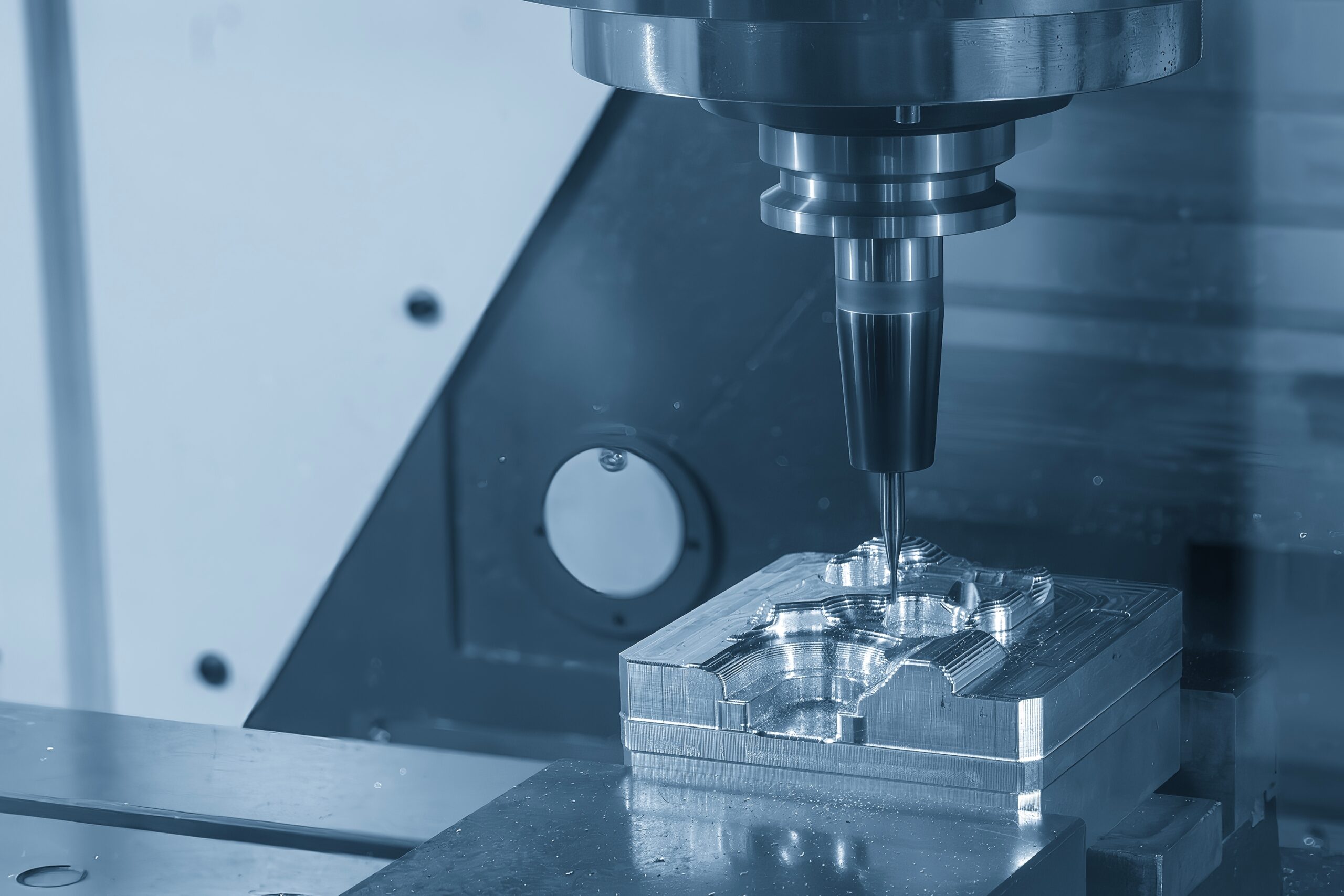 The,Cnc,Milling,Machine,Finish,Cut,The,Mold,Parts,By